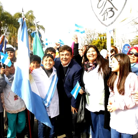 Espinoza celebró el Día de la Independencia en La Matanza: “No hay libertad ni mientras haya jubilados que pasan hambre”