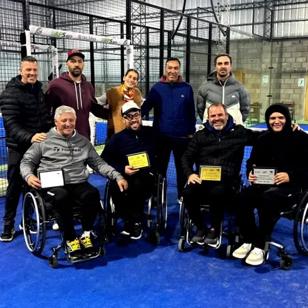 Roque Pérez realizó una gran performance en un torneo nacional de pádel adaptado