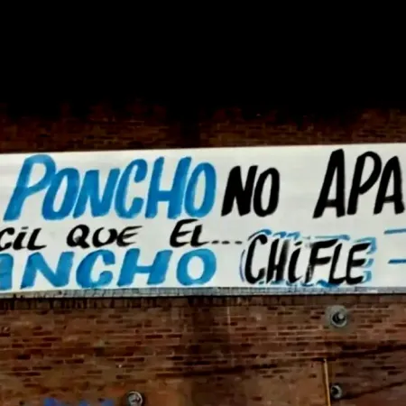 Explotó la interna en José C. Paz: carteles firmados por el kicillofismo desatan la guerra contra Ishii