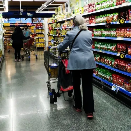 La inflación bajó y perforó el 2%: el 1,9% en junio y llegó al 33,5% interanual