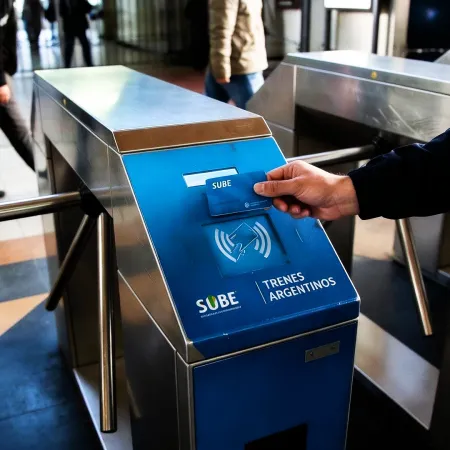 Crisis económica: los servicios públicos en el AMBA absorben el 15% del salario promedio