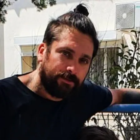 El Senado bonaerense dio media sanción al proyecto que reconoce el heroísmo de Rubén Zalazar
