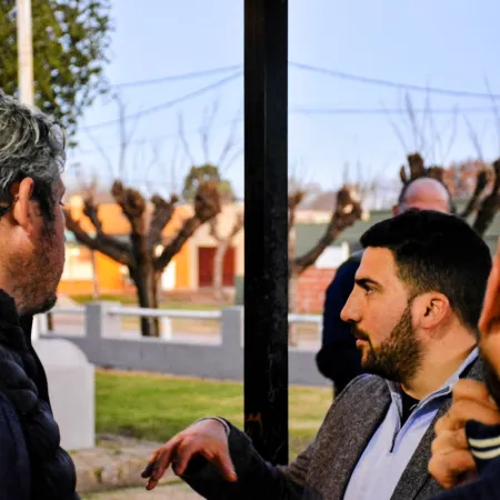 Egüen inauguró una nueva instalación eléctrica del Hospital Municipal San Roque de Norberto de la Riestra