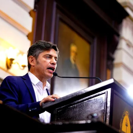Con un mensaje para la Legislatura, Kicillof respaldó las reelecciones indefinidas de intendentes