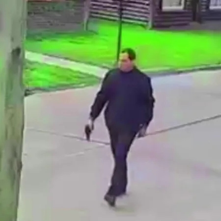 "Las voy a matar yo": lo denunciaron y les baleó las viviendas en La Plata
