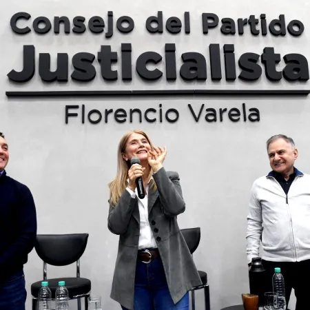 Desde el Senado bonaerense, Magario respaldó a Kicillof y reavivó la pelea por las reelecciones indefinidas