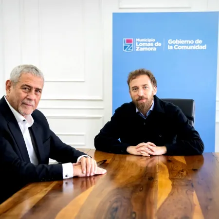 Ferraresi teje vínculos pensando en el 2027 y suma a Otermín al armado bonaerense