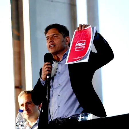 Kicillof estiró la suspensión del programa MESA y encendió la polémica por los alimentos en comedores