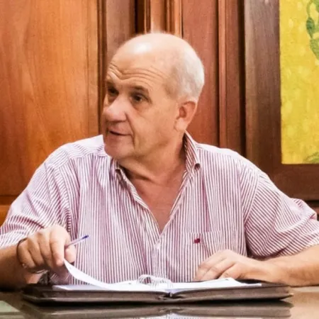 Zurro entregó becas estudiantiles en Magdala y ratificó su apoyo a la educación en Pehuajó