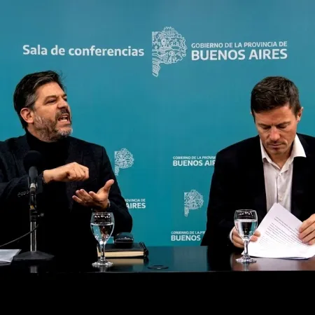 Bianco insistió con el tratamiento de la reelección de intendentes y dejó un mensaje enclave político