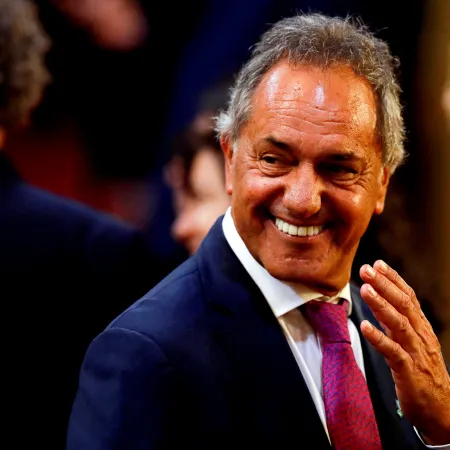 Crisis en turismo: el “consejo” de Scioli que desató el enojo de un ministro bonaerense