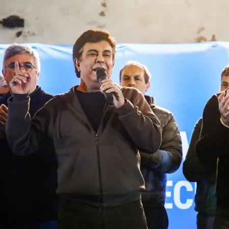 Entre los precandidatos a gobernador del MDF, Espinoza visitó Alberti en un plenario kicillofista