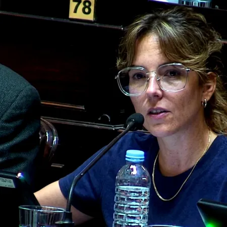 La Cámpora se opone a Milei y busca blindar las empresas públicas bonaerenses