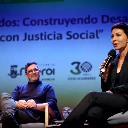 Mayra Mendoza encabezó un acto en Quilmes y reunió al Consejo de Mercociudades