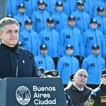 Jorge Macri reconoció a los mejores cadetes de la Policía de la Ciudad y ratificó su "política de orden" en seguridad