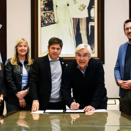 Alegre firmó un acuerdo con Kicillof por $650 millones destinado a maquinaria para General Villegas