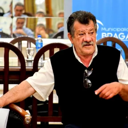 “Falta gestión”: en Bragado exigen la reactivación de una obra y apuntan a la demora de Barenghi