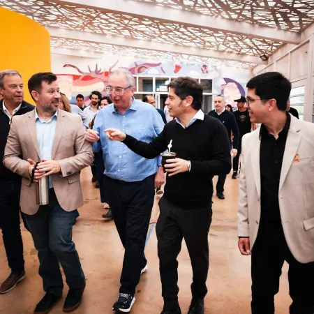 Desde Misiones, Kicillof apuntó: “Milei quiere matar las PASO para que la oposición no se pueda organizar”