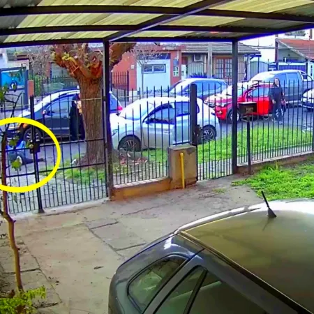 Pánico en Morón: intento de robo y balacera en la puerta de un colegio en El Palomar