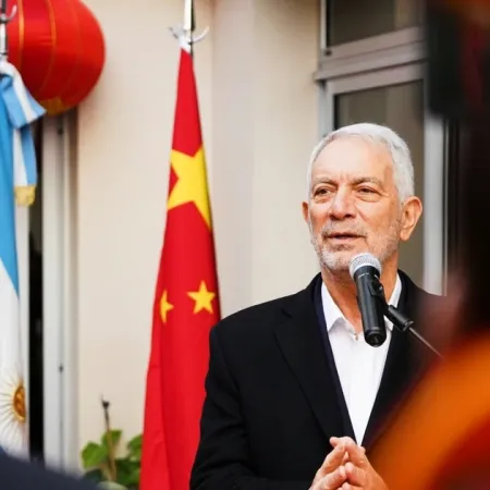 Alak viaja a China para fortalecer vínculos entre Shanghái y La Plata: quién lo reemplazará