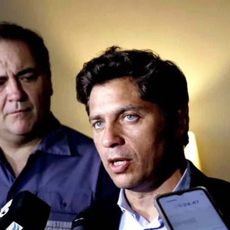 Ola de inseguridad: Kicillof sintió la presión de Ishii y mandó a cambiar la cúpula policial de José C. Paz