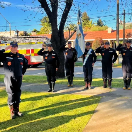 Sciaini celebró el 65° aniversario de Bomberos Voluntarios de Roque Pérez