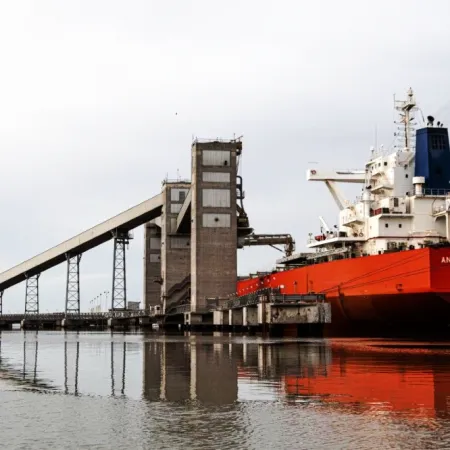 El Puerto de Bahía Blanca presentó su primera Memoria Ambiental de la Comunidad Portuaria
