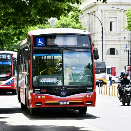 Aumentan los boletos de micros en el Gran La Plata: cuánto costará desde octubre