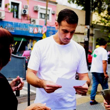 Julián Álvarez mejoró los salarios de un grupo de funcionarios de Lanús y dejó rezagados a los municipales