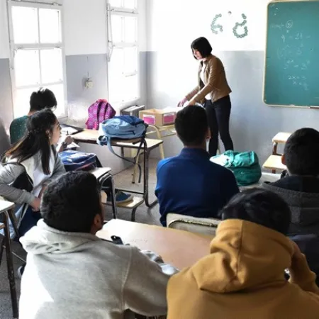 Proponen incorporar la educación financiera y tributaria a la Ley de Educación bonaerense