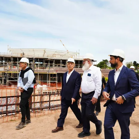La Plata: Alak recorrió los avances del nuevo centro comercial que busca jerarquizar la Región Capital