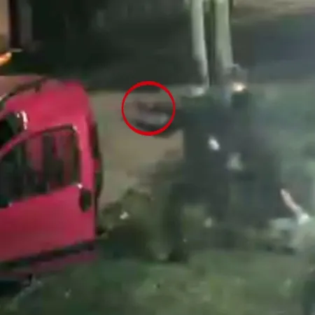 Arde Morón: adolescentes "pirañas" robaron un auto en El Palomar