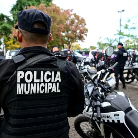 “Maquillaje electoral”: Lanús aprobó la creación de una “Policía municipal”, pero pusieron en duda su legalidad
