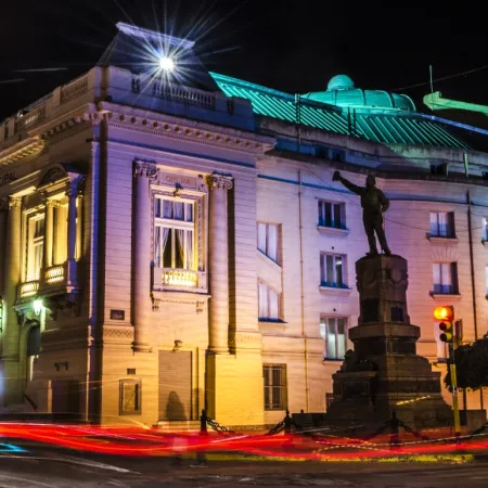 Bahía Blanca anunció la reconstrucción del Teatro Municipal destruido por la inundación