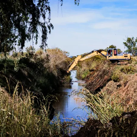 Ante la llegada del Súper Niño, Viamonte avanza con las obras de canalización en el barrio Juan Domingo Perón