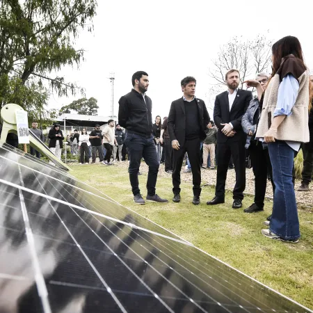 Kicillof y Otermín encabezaron la presentación del programa “Empleo Verde Joven” en Lomas de Zamora