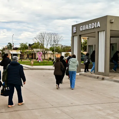 Octubre rosa: el Hospital Unzué de 25 de Mayo realizó controles integrales a mujeres del interior del distrito