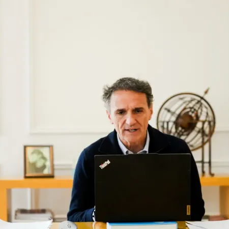 Katopodis cuestionó la privatización de AySA y denunció fuertes aumentos en las tarifas