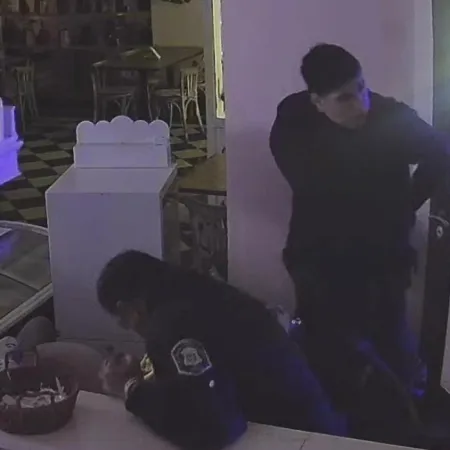 Madrugada de furia en Cnel. Suárez: destrozó un comercio para escapar de la policía